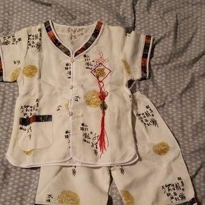 Chinese traditional clothing